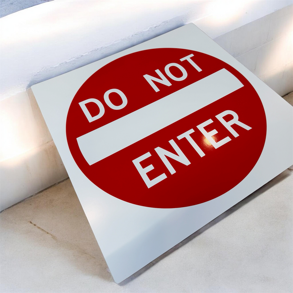 Do Not Enter Sign – Rust-Free Aluminum – Arrow Print Canada