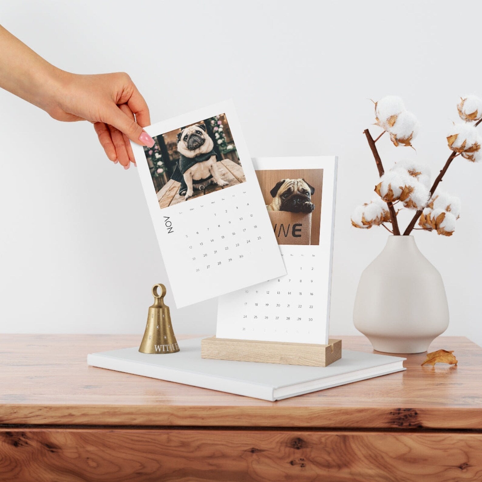 CUSTOM PHOTO CALENDARS